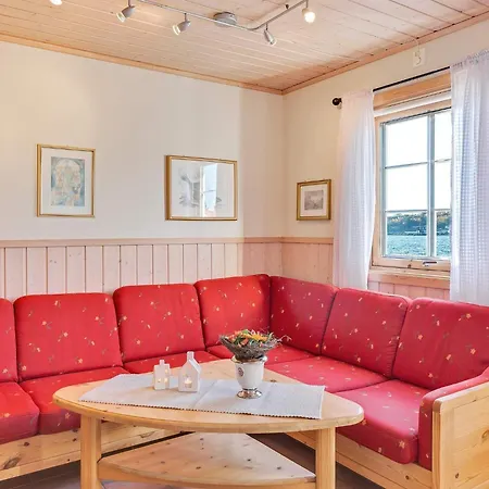 6 Person Holiday In